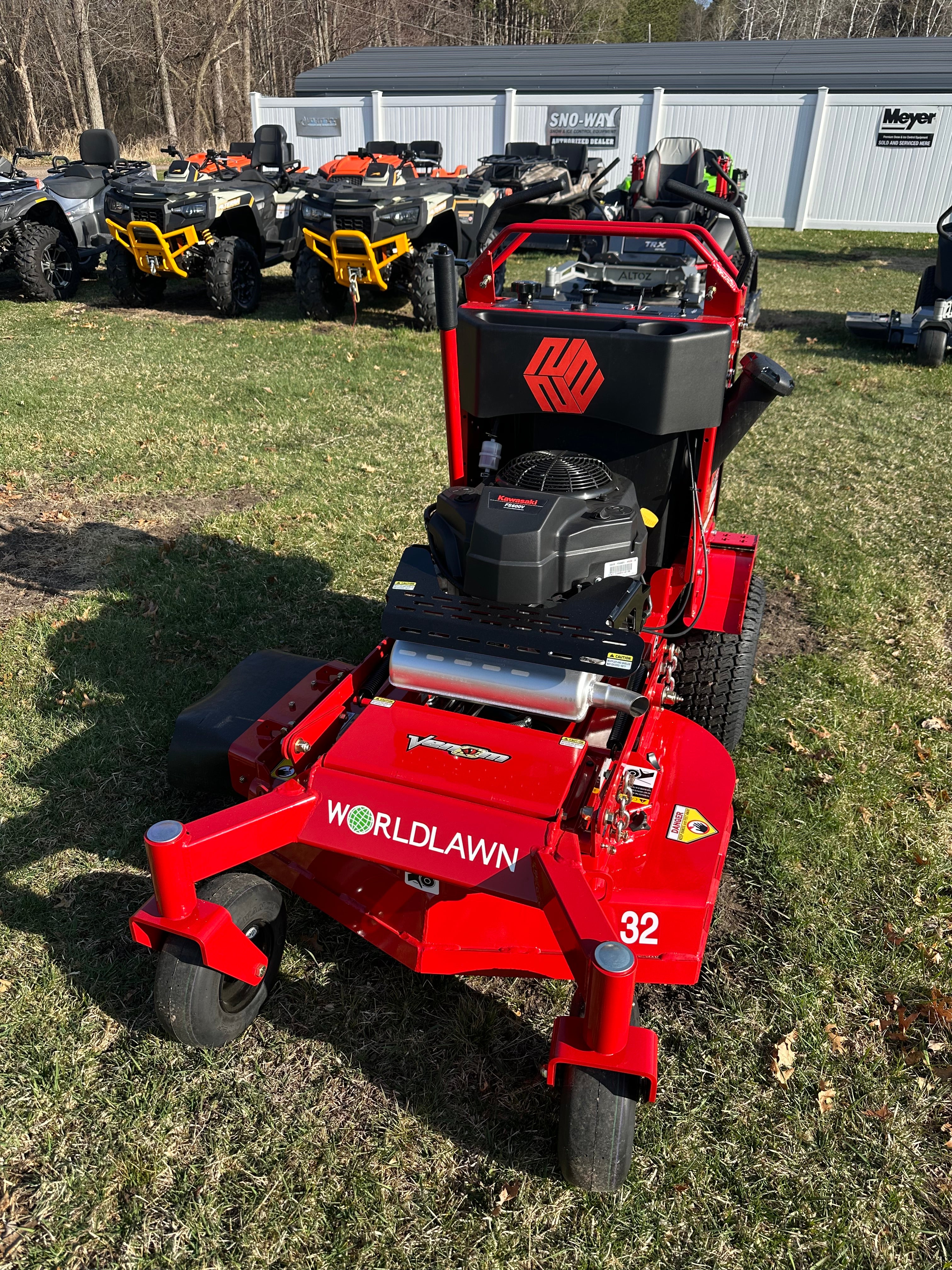 Worldlawn Walk-Behind 32" Mower