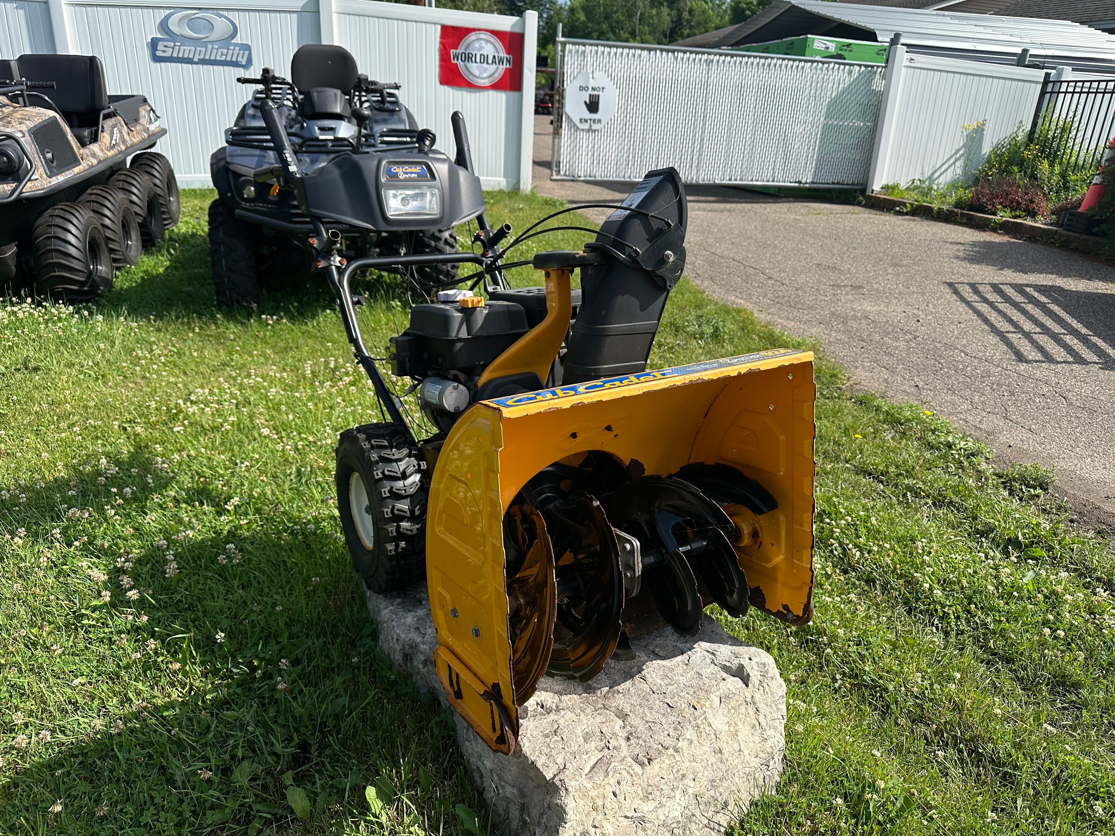Cub Cadet 524 Two-Stage Snowblower