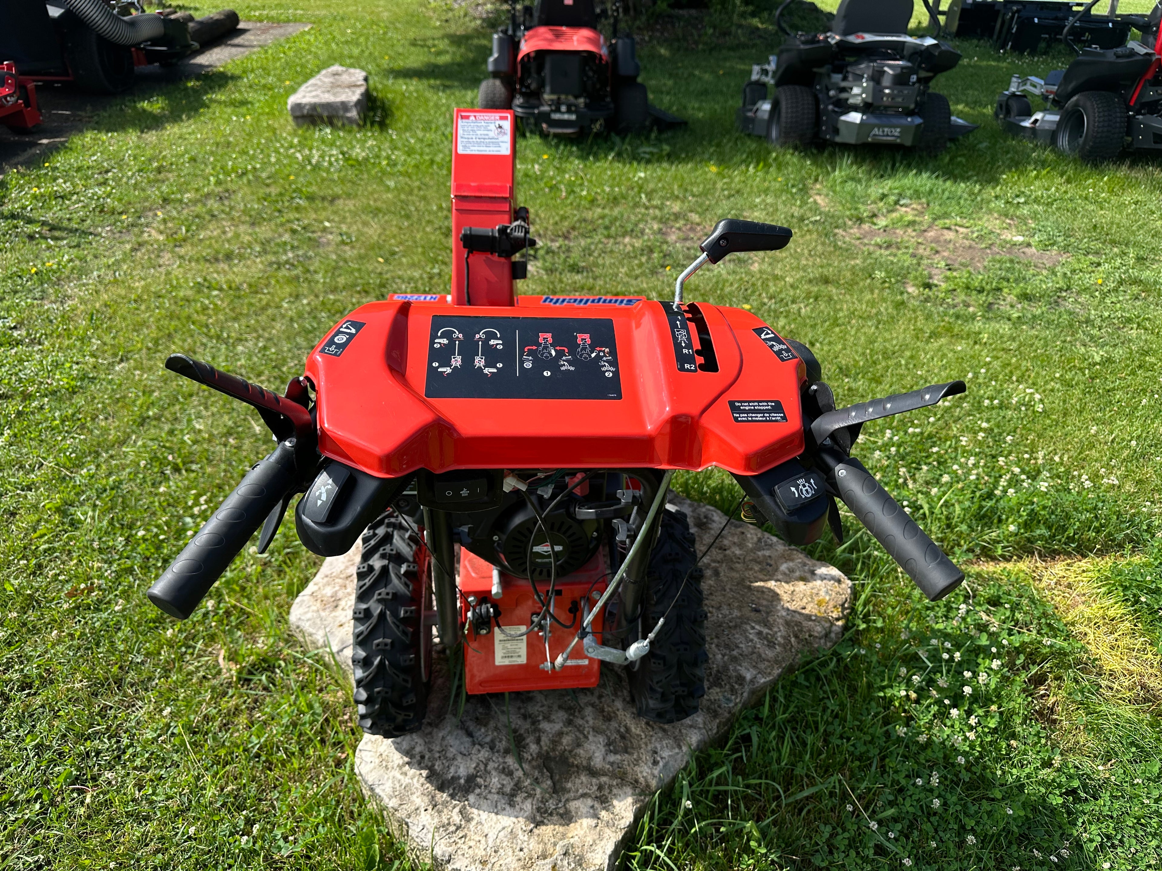 Simplicity H226E Snow Thrower