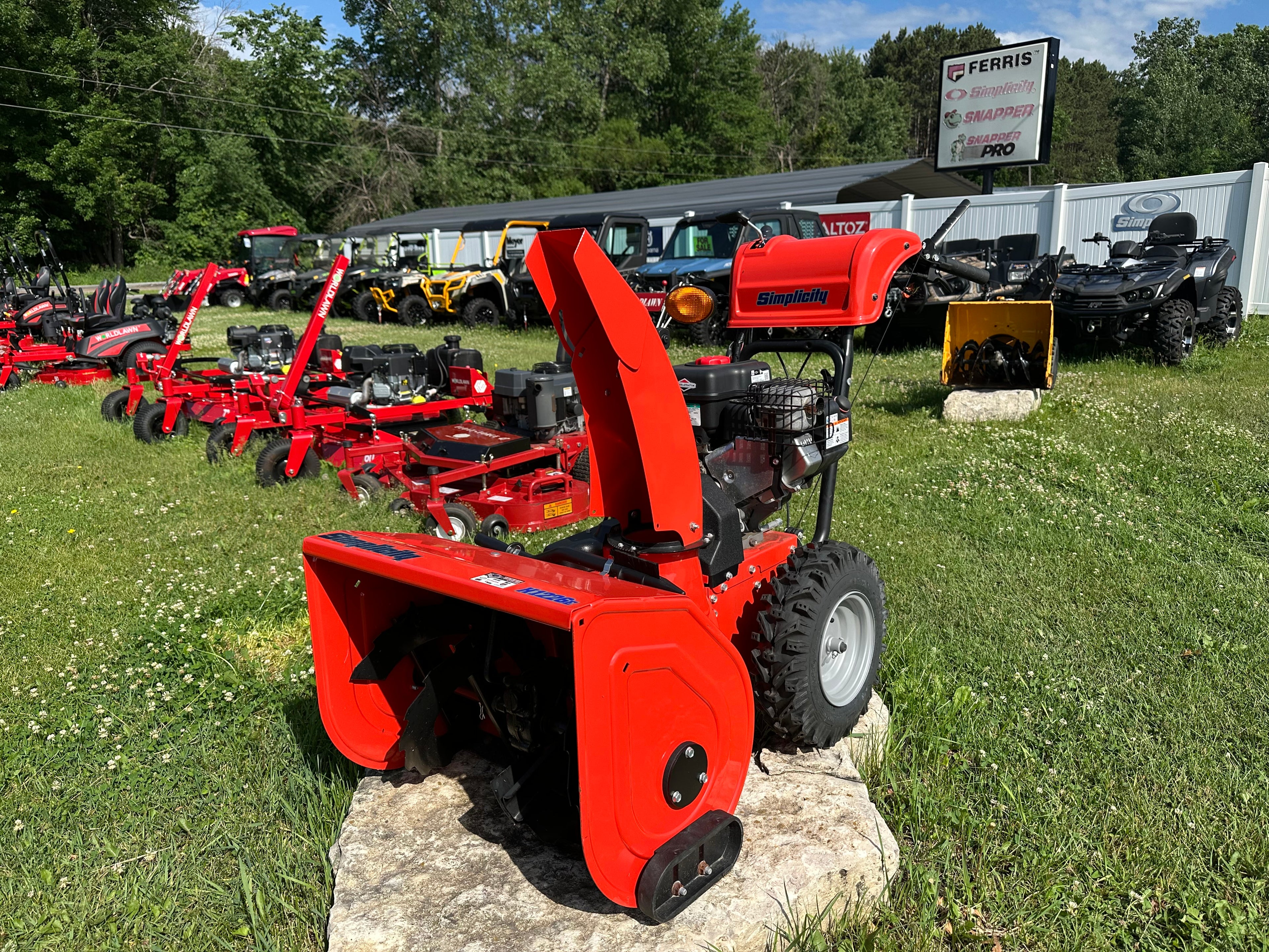 Simplicity H226E Snow Thrower